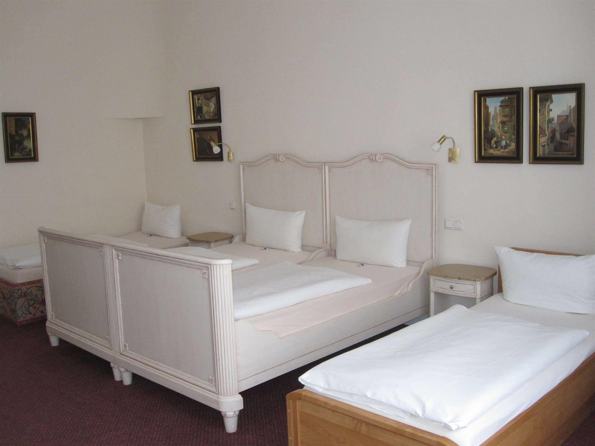 Hotel Pension Fasanenhaus Берлин Экстерьер фото