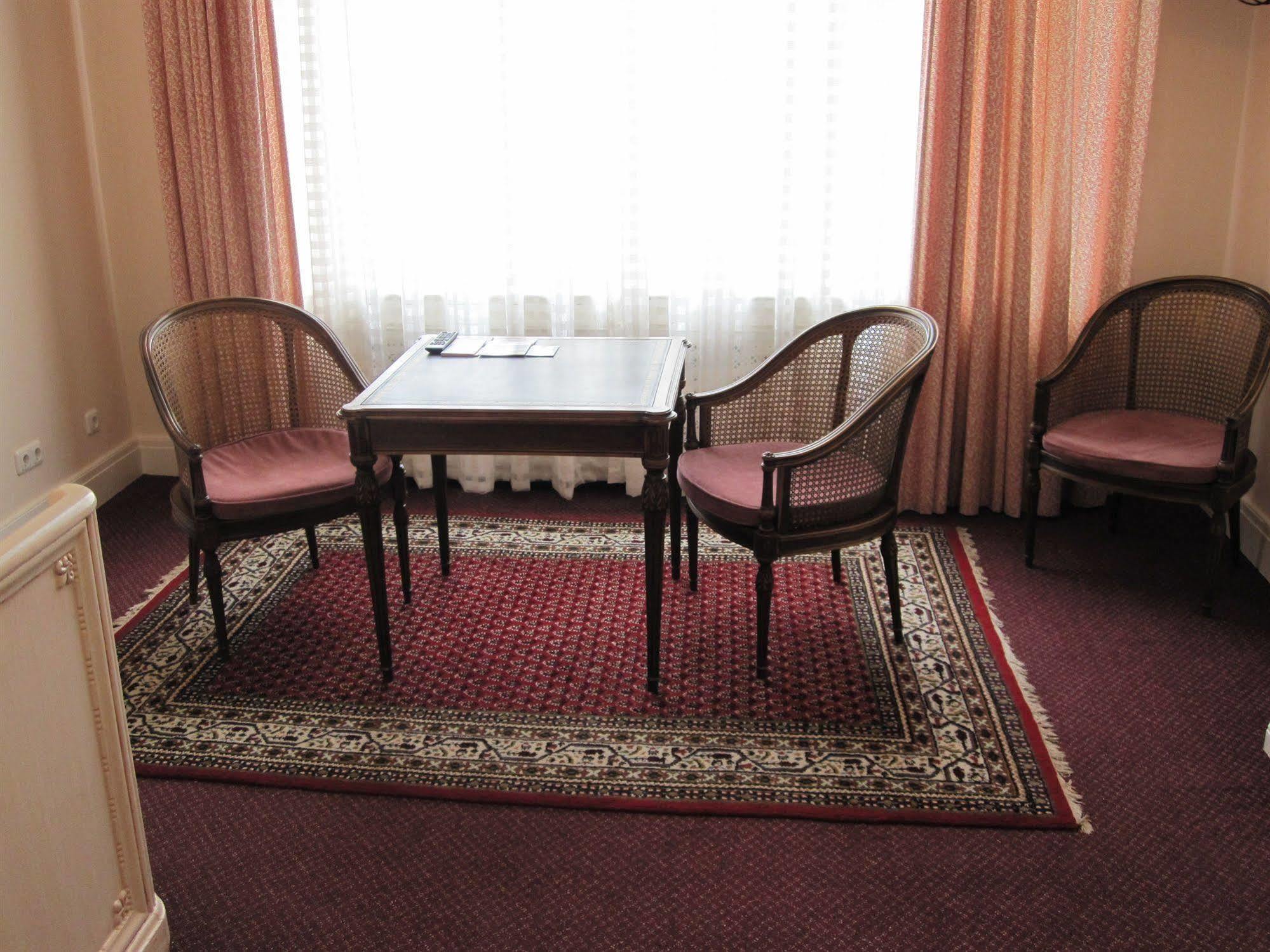 Hotel Pension Fasanenhaus Берлин Экстерьер фото